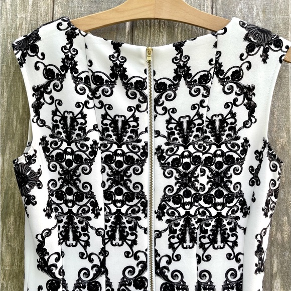 NWOT Gabby Skye Black And White Pattern Bodycon Sleeveless Dress. Mid Length. 4 - Picture 8 of 13